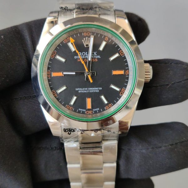 Rolex Milgauss 116400GV-0001 Black Dial smooth bezel watch