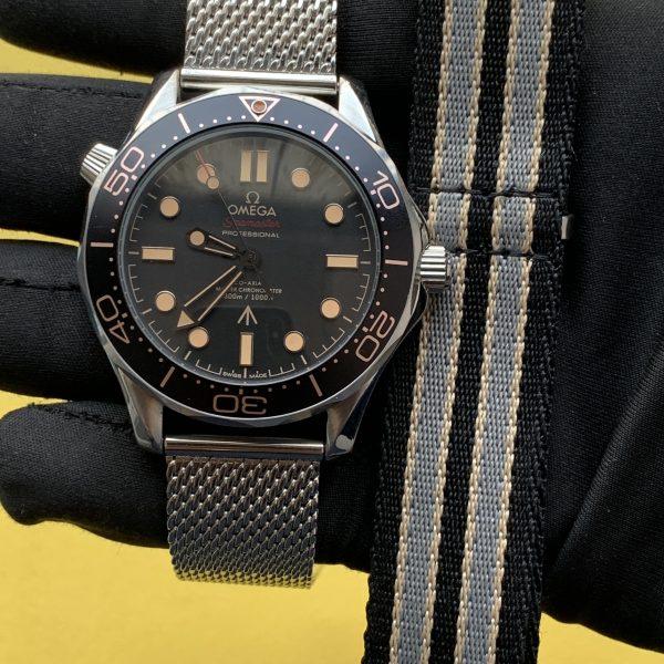 Omega Seamaster 300 James Bond 007 Edition 42mm Blue Dial Men's Watch